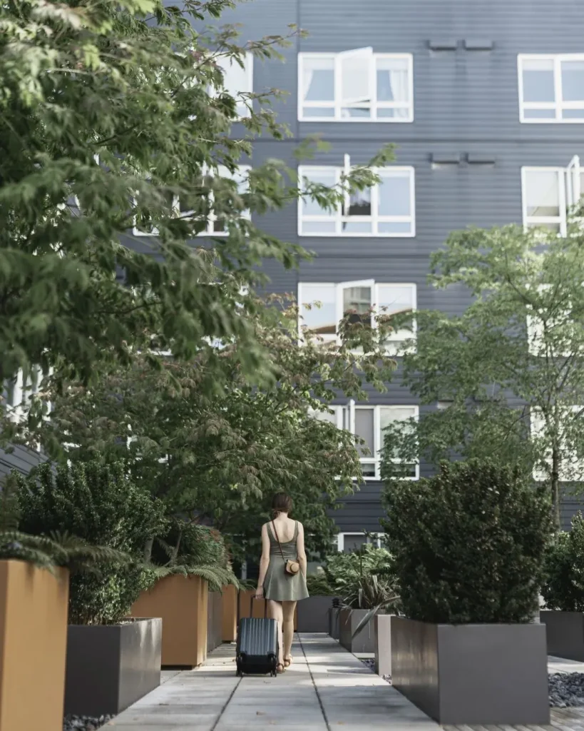 Vista desde fuera pisos dentro de una comunidad